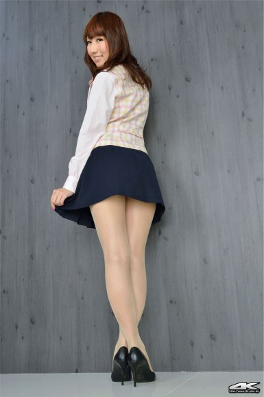 粤泰股份:谭燕辞任独立董事职务【足球比赛】(图2) 实时数据